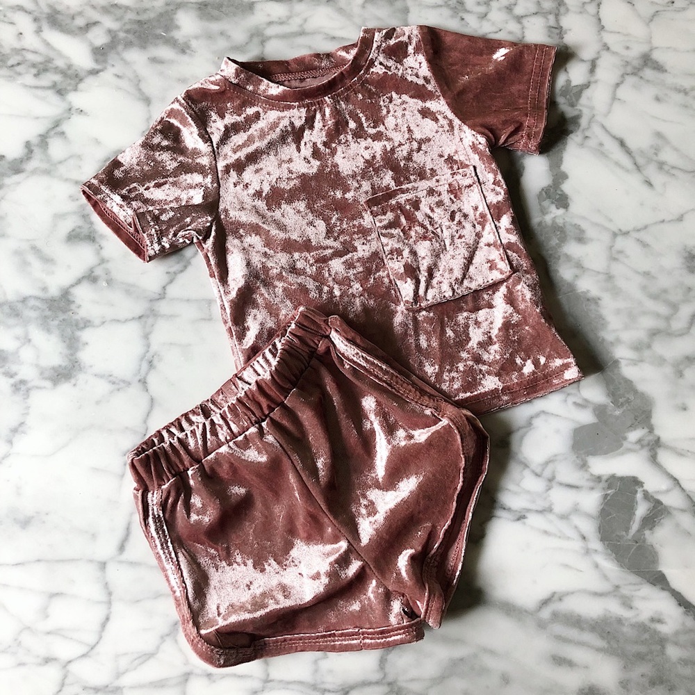Crushed Velvet 2 Piece Short/Tshirt set 1-2 Years